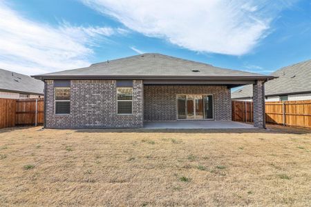 New construction Single-Family house 235 Canyon Oaks Dr, Greenville, TX 75402 The Woodside- photo 38 38