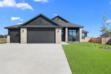 New construction Single-Family house 307 Boots Ct, Lorena, TX 76655 plan Barton Creek - image 1
