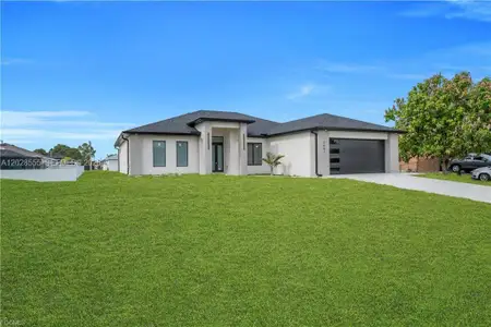 New construction Single-Family house 2507 39Th St Sw, Lehigh Acres, FL 33976 - image