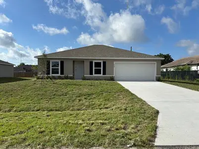 New construction Single-Family house 934 SW McDevitt Ave, Port St. Lucie, FL 34953 plan Foxtail - image