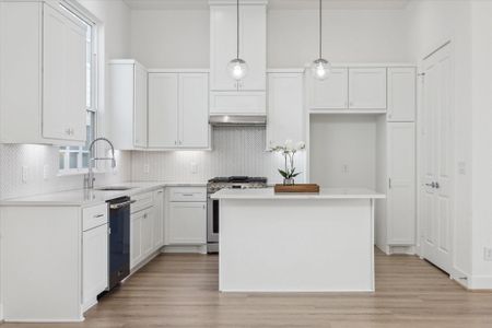 New construction Single-Family house 10923 Brookeshire Chase Ln, Houston, TX 77043 plan Amy - image 13