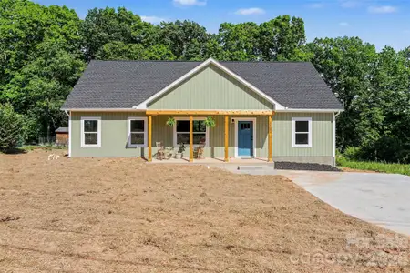 New construction Single-Family house 1452 Robinwood Rd, Gastonia, NC 28054 - image