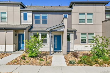 New construction Townhouse house 6459 N Dunkirk St, Denver, CO 80249 null- photo 0