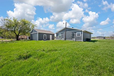 New construction Single-Family house 5808 Martin Creek Dr, Joshua, TX 76058 - image