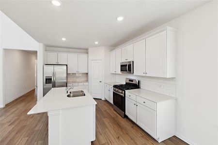 New construction Single-Family house 9300 Meadowfield Rd, Fort Worth, TX 76179 plan Buxton II 3-Car Garage - image