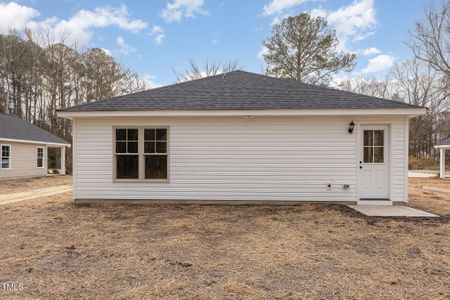 New construction Single-Family house 305 E Pope Ave, Kenly, NC 27542 null- photo 19 19