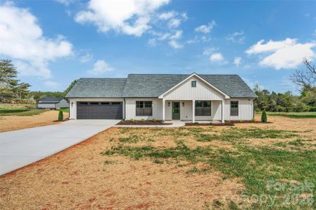 New construction Single-Family house 1297 Hartsoe Rd, Lincolnton, NC 28093 - image