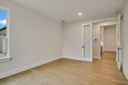 New construction Single-Family house 1232 Stormy Dr, Georgetown, TX 78628 plan Sapphire - image 17