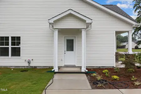 New construction Single-Family house 172 W Old Rd, Lillington, NC 27546 - image