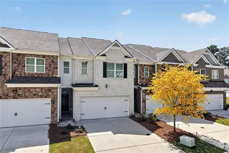 New construction Townhouse house 2133 Blue Monarch Dr, Buford, GA 30518 - image