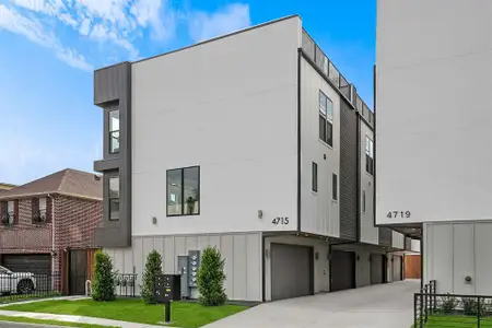 New construction Townhouse house 4715 Manett St, Unit 102, Dallas, TX 75204 - image