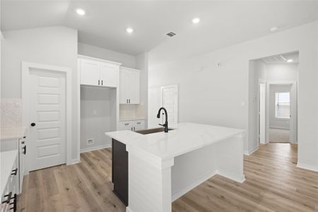 New construction Single-Family house 8323 Amber Summit Ln, Angleton, TX 77515 - image 10