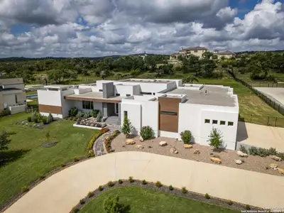 New construction Single-Family house 25907 Morhiss Pt, San Antonio, TX 78006 - image