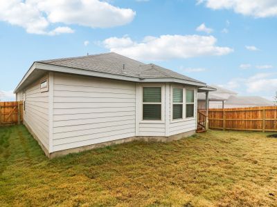 New construction Single-Family house 102 Short Toed Swoop, Cedar Creek, TX 78612 null- photo 43 43