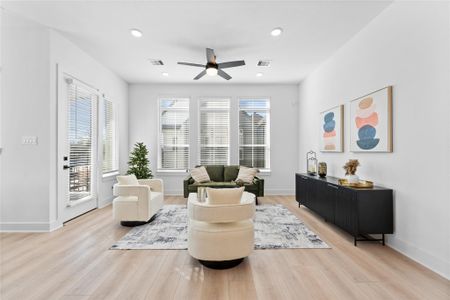 New construction Single-Family house 3107 Jensen Dr, Unit C, Houston, TX 77026 - image 13