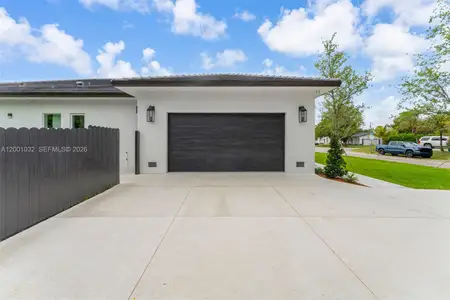 New construction Single-Family house 7980 Sw 184Th Ter, Cutler Bay, FL 33157 - image