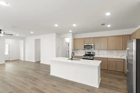 New construction Single-Family house 3717 Pin Oak Hls, Seguin, TX 78155 plan Sergio - image 6