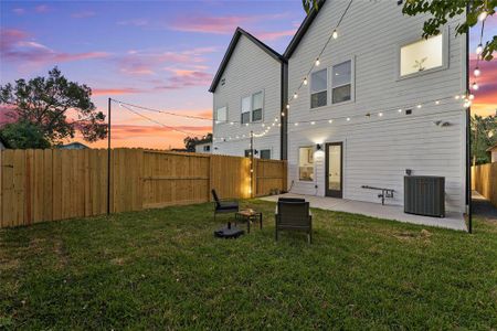 New construction Single-Family house 6624 Avenue J, Unit A, Houston, TX 77011 - photo 27 27