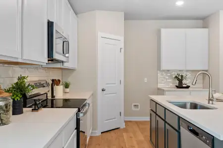 New construction Single-Family house 21701 Oregon Ln, Leander, TX 78645 - image 9