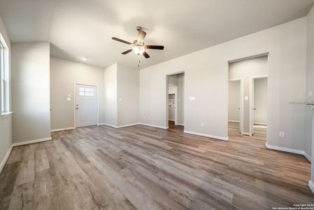 New construction Single-Family house 8960 Hazel Birch, Elmendorf, TX 78112 Amelia - photo 15 15