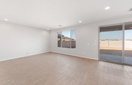 New construction Single-Family house 17626 W Luke Ave, Litchfield Park, AZ 85340 McCleary- photo 11 11