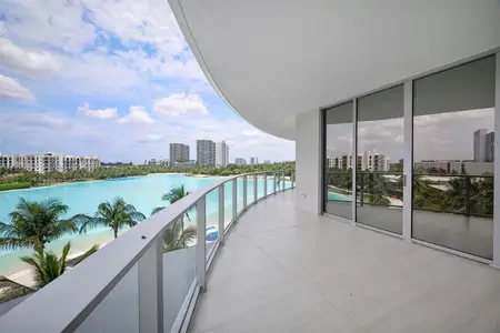 New construction Condo house 2411 Laguna Cir, Unit 306, Miami, FL 33181 - image