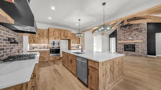 New construction Single-Family house 2101 Eagles Ridge Dr, Weatherford, TX 76087 - image 11