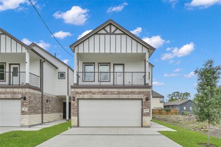 New construction Single-Family house 6623 Knox Street, Houston, TX 77091 - photo 0