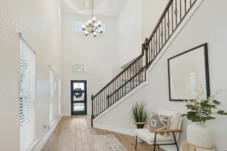 New construction Single-Family house 15231 Comanche Hls, San Antonio, TX 78233 - image 5
