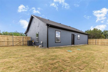 New construction Single-Family house 3426 Sumac Dr, Granbury, TX 76048 - image