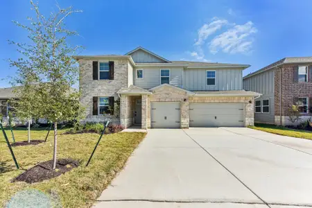 New construction Single-Family house 118 Divisadero Dr, Hutto, TX 78634 plan The Revere (570) - image
