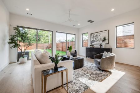 New construction Single-Family house 116 E 23Rd St, Houston, TX 77008 - image 19