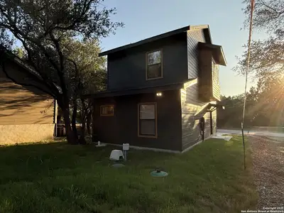 New construction Single-Family house 1288 Lonesome, Canyon Lake, TX 78133 - image