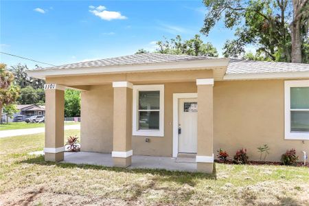 New construction Single-Family house 1101 S Adelle Avenue, Deland, FL 32720 - photo 0