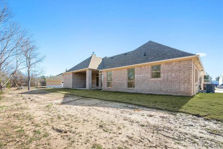 New construction Single-Family house 1024 Monaco Court, Springtown, TX 76082 - photo 37 37