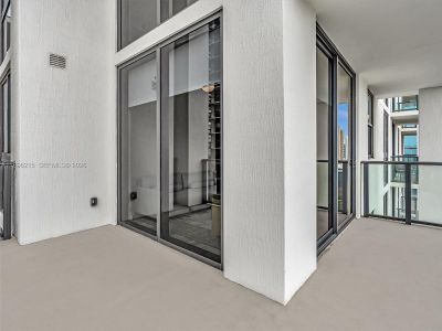 New construction Condo house 11 Ne 6Th St, Unit 2214, Miami, FL 33132 - image