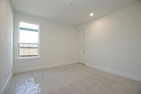 New construction Single-Family house 3504 Emerald Lake Path, Georgetown, TX 78628 plan Emerald - image 9