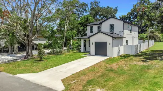 New construction Single-Family house 4468 57Th Ave N, St. Petersburg, FL 33714 - image