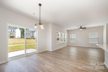 New construction Single-Family house 2027 Sadler Woods Ln, Charlotte, NC 28214 - image 20