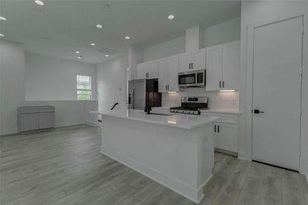 New construction Single-Family house 5727 Elysium St, Houston, TX 77091 - image 8