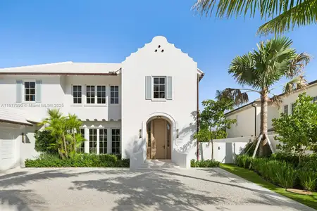 New construction Single-Family house 2219 Ibis Isle Road E, Palm Beach, FL 33480 - image