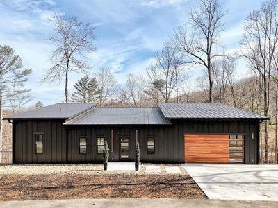 New construction Single-Family house 130 Midway Crossing Dr, Clyde, NC 28721 - image