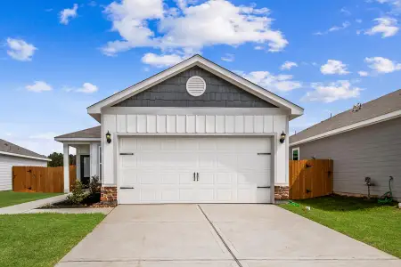 New construction Single-Family house 16470 Honeysuckle Hill Dr, Conroe, TX 77303 - image