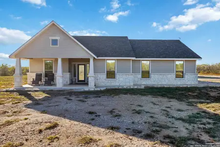 New construction Single-Family house 3137 County Rd 5710, Devine, TX 78016 - image