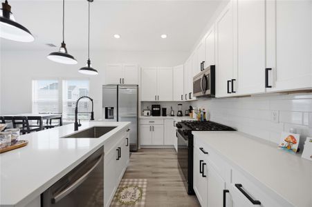 New construction Single-Family house 8320 Springwood Canyon Ln, Houston, TX 77055 - image 9