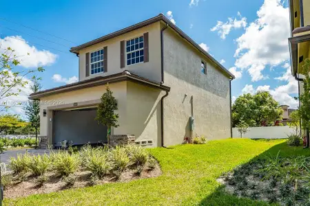 New construction Single-Family house 5400 Nw 57Th Ct, Tamarac, FL 33319 - image