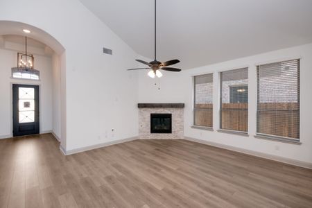 New construction Single-Family house 10341 Dittany Ln, Fort Worth, TX 76036 null- photo 12 12