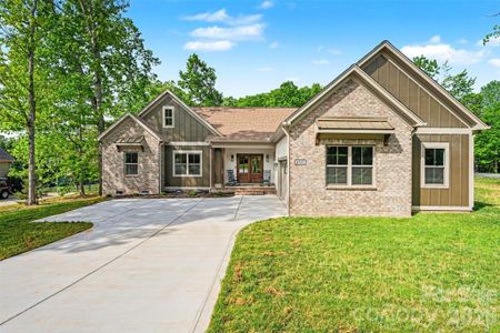 New construction Single-Family house 4527 Burrenfort Dr, Denver, NC 28037 - image