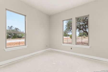 New construction Single-Family house 429 Eider Cv, Spring Branch, TX 78070 - image 12