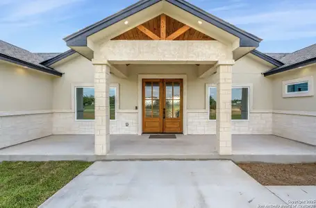 New construction Single-Family house 16211 County Rd 350, San Antonio, TX 78223 - image
